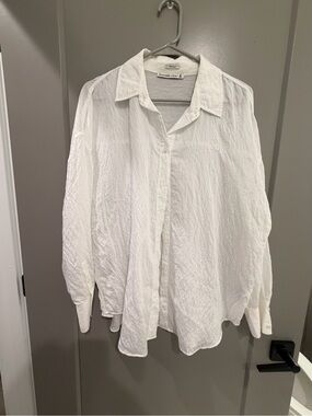 Aventura Men's White Casual Button-Down Shirt